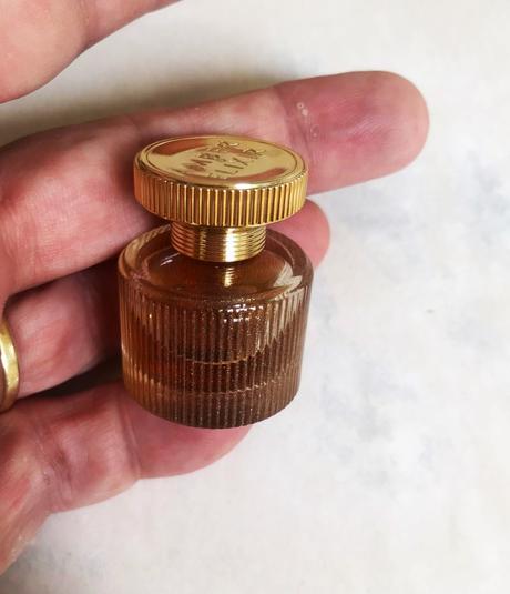 Luxusný parfém amber elixír 50 ml, 