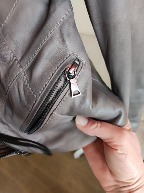 Dámska kožená bunda crisca, 40