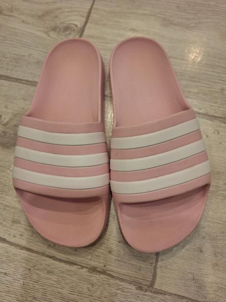 Šľapky, adidas,35