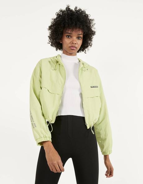Skvelá reflexná bunda značky bershka, bershka,s