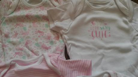 5x newborn body pre dievčatko - top stav, f&f,50