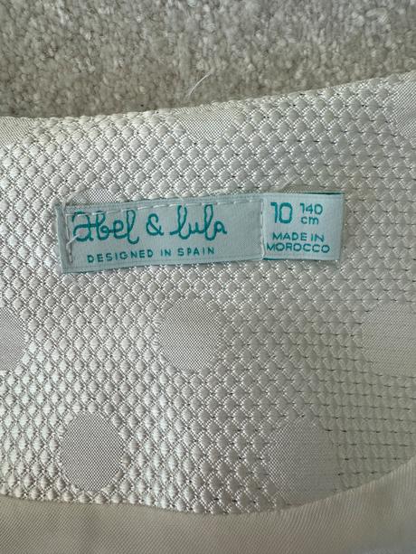 Dievcensky spolocensky kabatik, 140