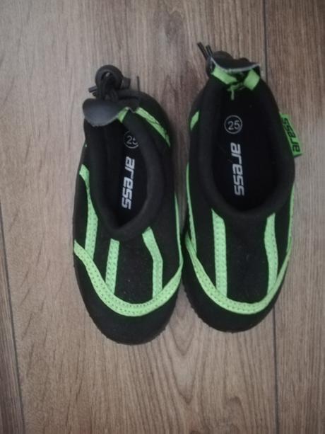 Topánky do vody, 25