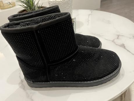 Damske snehule s kamienkami, 37