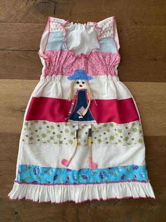 Ľahučké šaty, 122