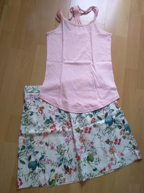 Balík oblečenia 36/38, 36