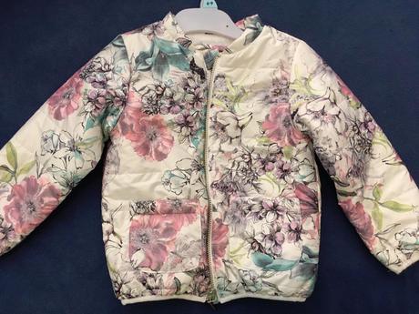 Krasna kvietkova bundicka, 98