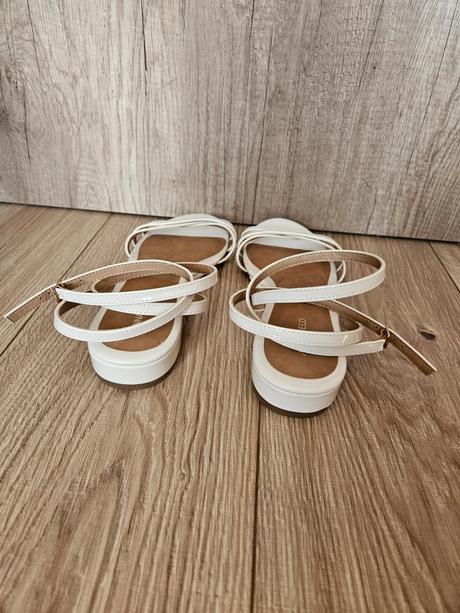 Dámske sandále, 42