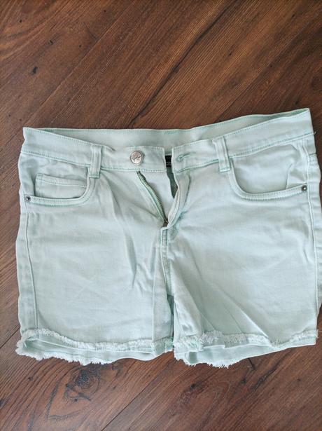 Šortky, takko,146