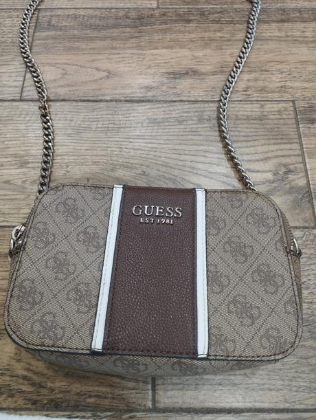 Kabelka guess, guess