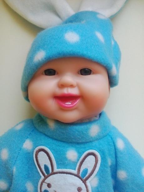 Bábika smejuca sa 40cm, 