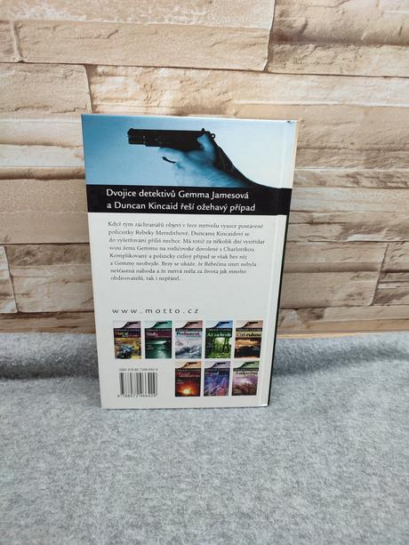 Zmizela beze stopy cz - deborah crombie, 