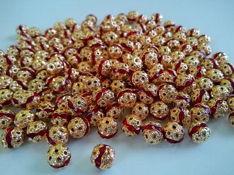 Kovové štrasové korálky 8 mm, 