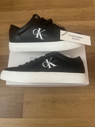 Calvin klein veľkosť 38, 38