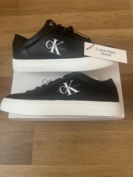 Calvin klein veľkosť 38, 38