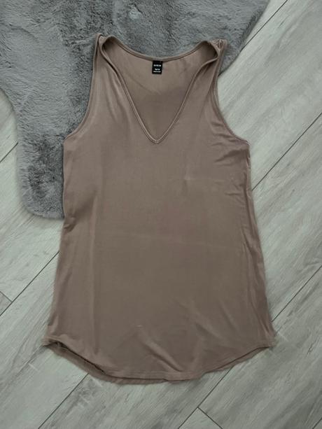 Predĺžené elegantnejšie tielko, s