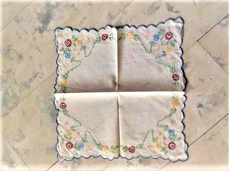 Starožitné bavlnené prestieranie, 