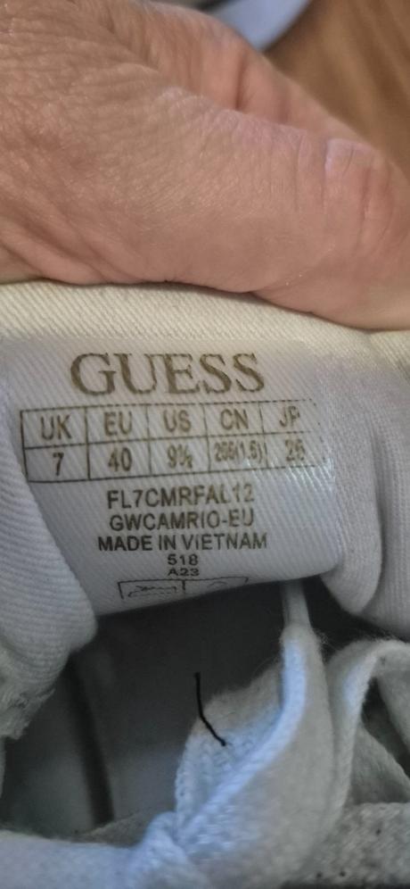 Predám dámske tenisky guess 40, guess,40