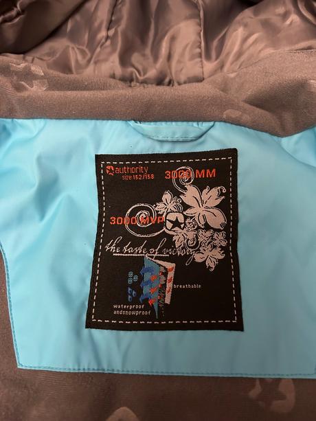 Zimna bunda authority velkost 152-158, authority,152