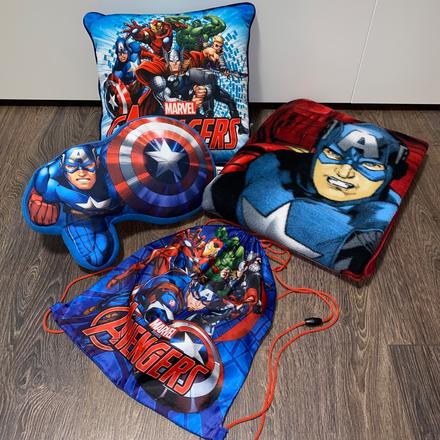 Avengers 2x vankúš + deka + darček,