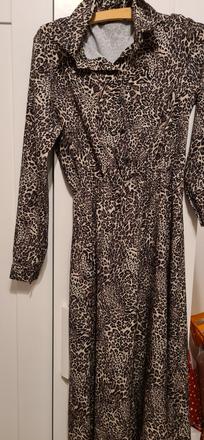 Leopardie šaty, 
