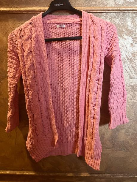 Sveter pletený, 128