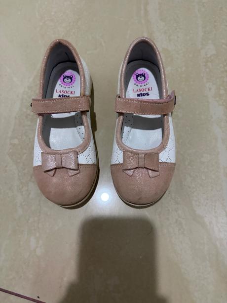 Krásne topánky, lasocki,27