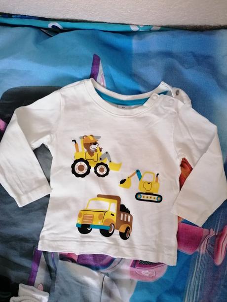 Mikiny a tričká, 68–80