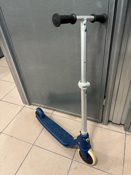 Kolobezka z decathlonu, 