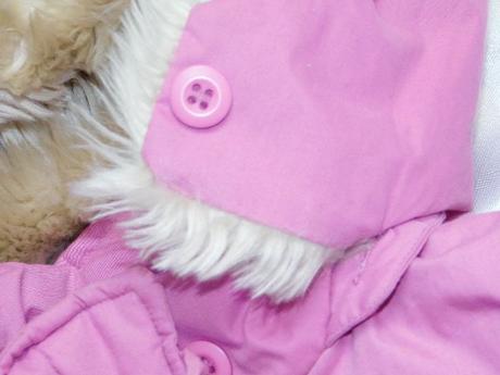 Pekna bunda s odonimatelnou kapucnou, 92