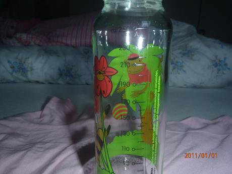 Sklená fľaška na kŕmenie, 