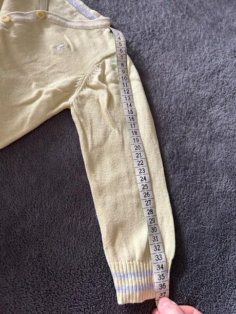 Žltý svetrík v. 86, 86