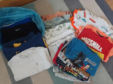 Balík oblečenia c. 122, 122–134