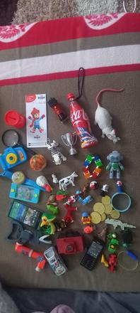 Drobné hračky pre chlapca,