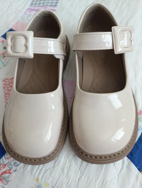 Dievčenské topánky, 31