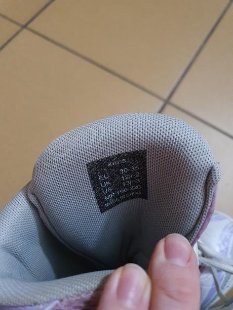 Kolieskové korcule, roces,30