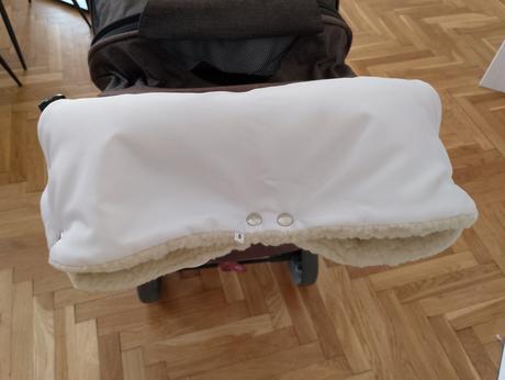 Nepadavá deka/nánožník, 