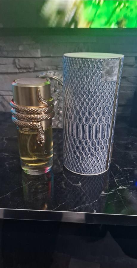 Lattafa musamam white intense,