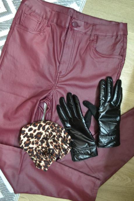 Sexi push up na štýl freddy kožený vzhľad s/m, m