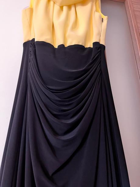 Predám spoločenské šaty, 40