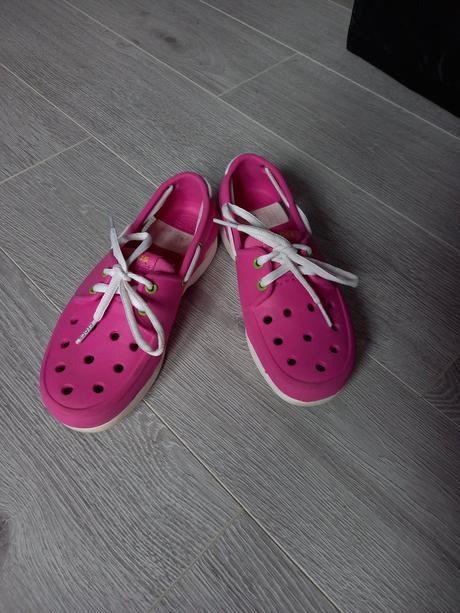 Topanky vhodné do vody, crocs,33