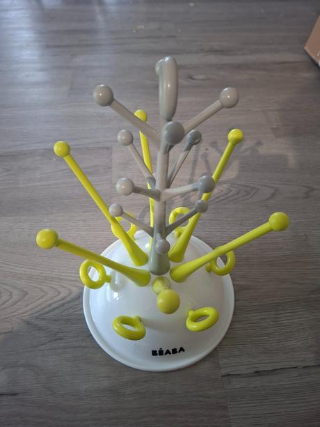 Sušiak odkvapkávač na detské fľaše, béaba