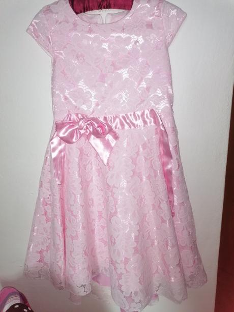 Nadherne staroruzove cipkovane saty, 152