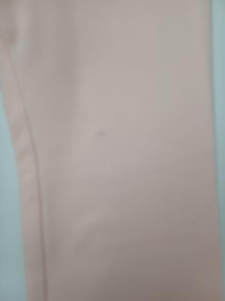 Legíny - hrubšie svetlo lososové, lupilu,98