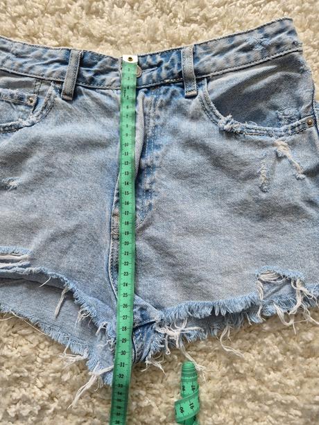 Kraťasky, stradivarius,38