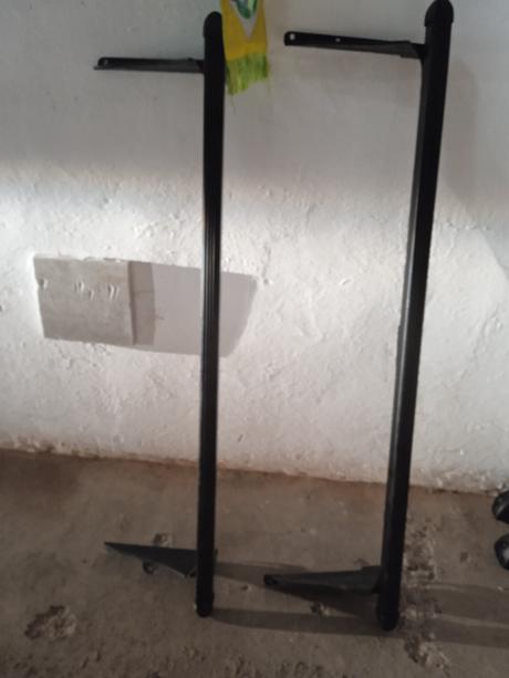 Predam strešné nosiče na citroen c3 picasso,