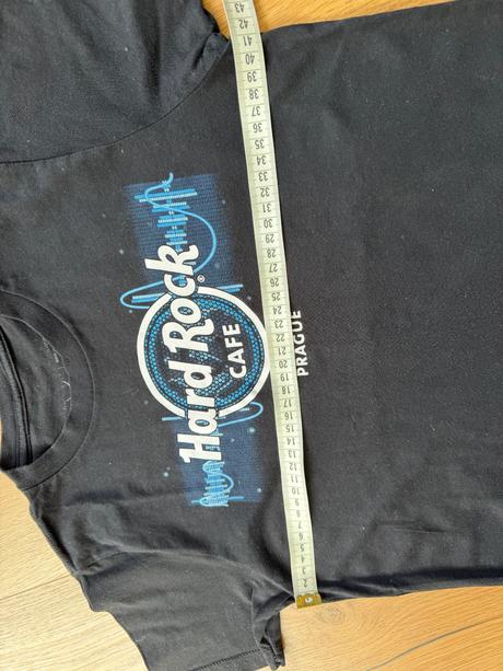 Hard rock tricko, 146