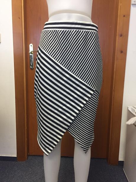 Asymetrická sukňa, veľ. 36/38, bonprix,38