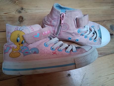 Tenisky looney tunes, 30