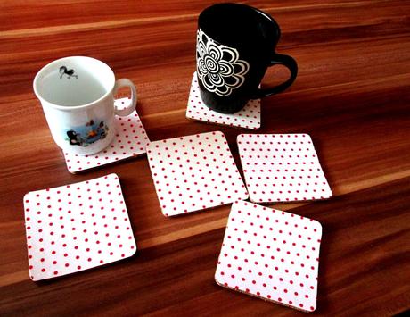 Bodkované podšálky, 